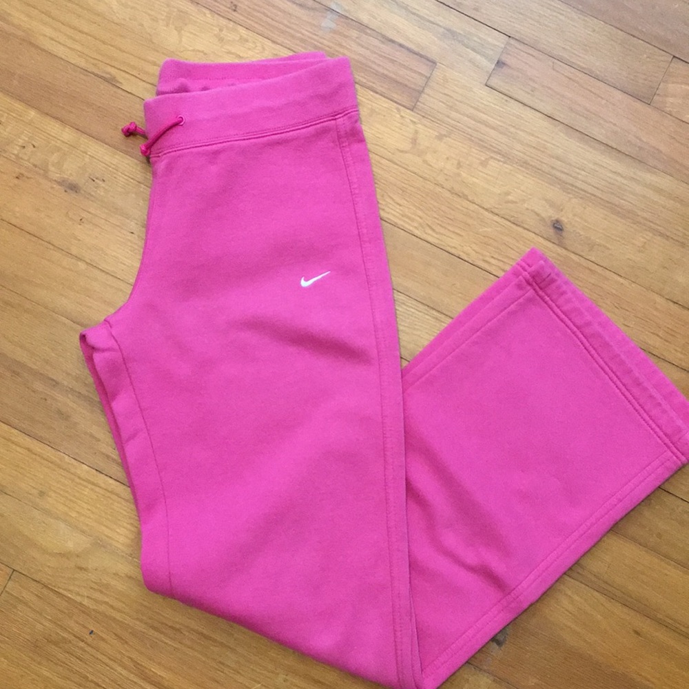✅ Nike sweatpants